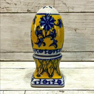 Vintage Italian Majolica Salt & Pepper Shakers